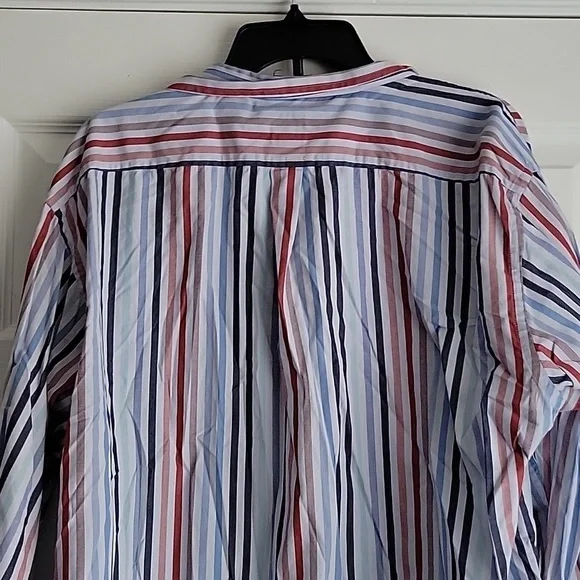 Gap Classic Pinstripe Men's Button Up Long Sleeve Shirt - Picture 9 of 13